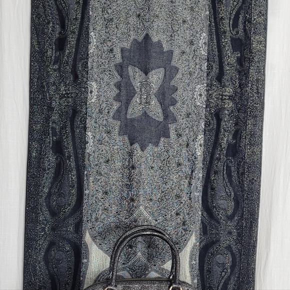 Pashmina - Picture 5 of 8